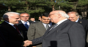 Nabi Avcı, Sapanca’da Dil Çalıştayına Katıldı