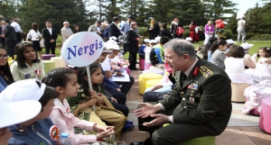 Bakan Avcı, Çankaya Köşkü´nde 23 Nisan Çocuk Şenliği´ne katıldı