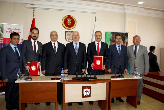 Devlet-Vatandaş katkısı ile yaptırılacak 24 Derslikli okul için protokol imzalandı