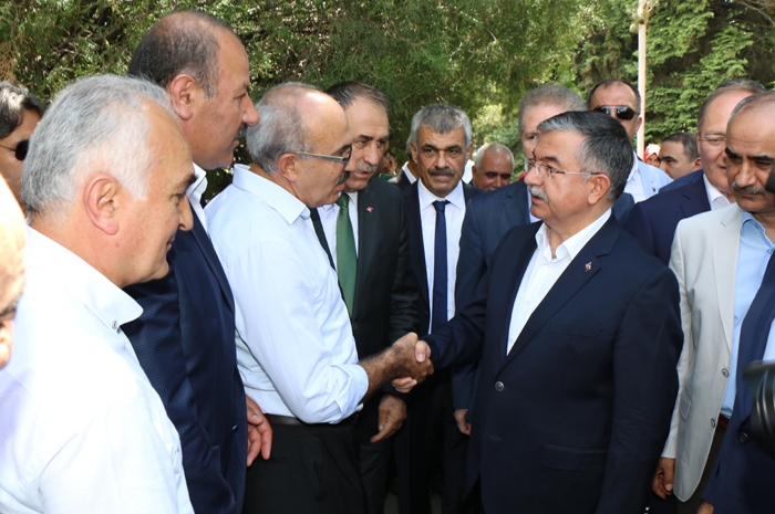 Milli Eğitim Bakanı İsmet Yılmaz; “terörü, yoksulluğu yenmek eğitimle mümkündür.”