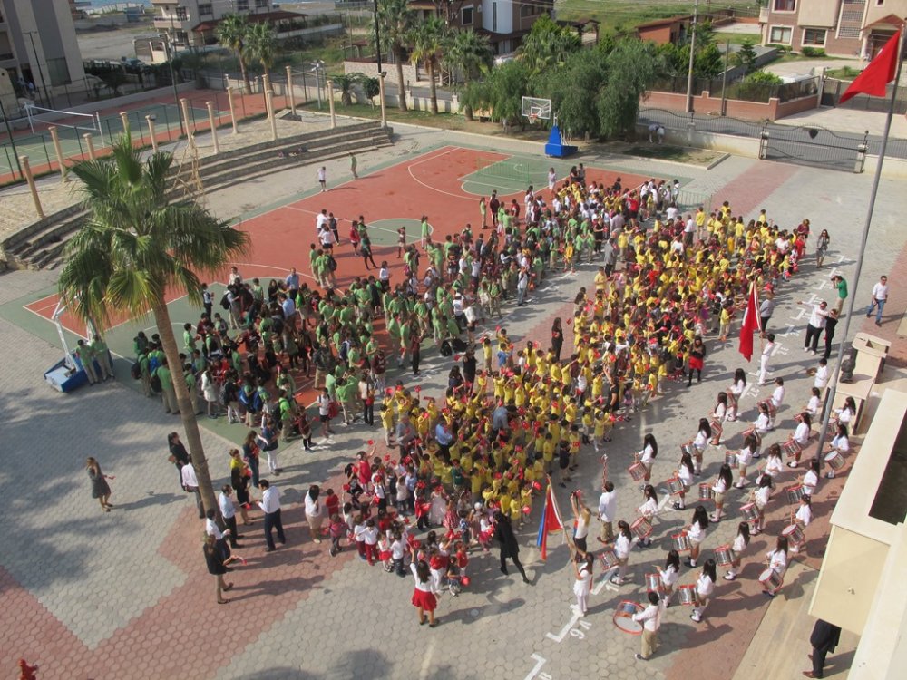 28 Ekim Cuma Günü Okullar Tatil Mi? Yarım Gün Tatil Var Mı?