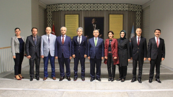 İsmet Yılmaz, İstanbul İl Milli Eğitim Müdürlüğünü Ziyaret Etti