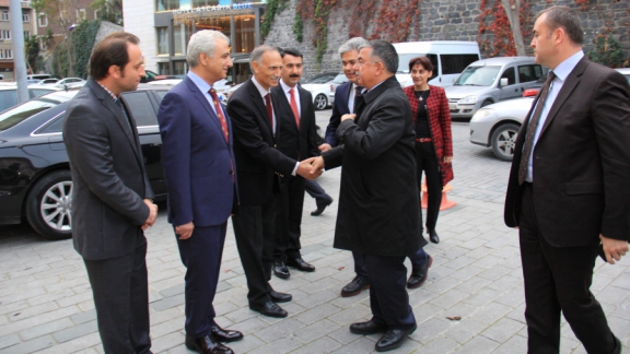 İsmet Yılmaz, İstanbul İl Milli Eğitim Müdürlüğünü Ziyaret Etti