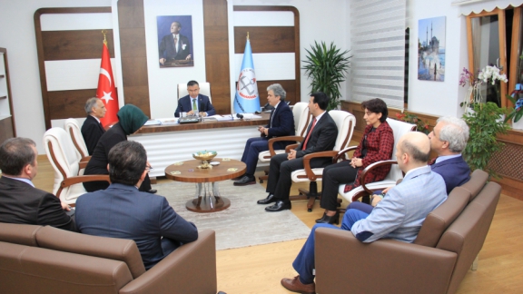 İsmet Yılmaz, İstanbul İl Milli Eğitim Müdürlüğünü Ziyaret Etti