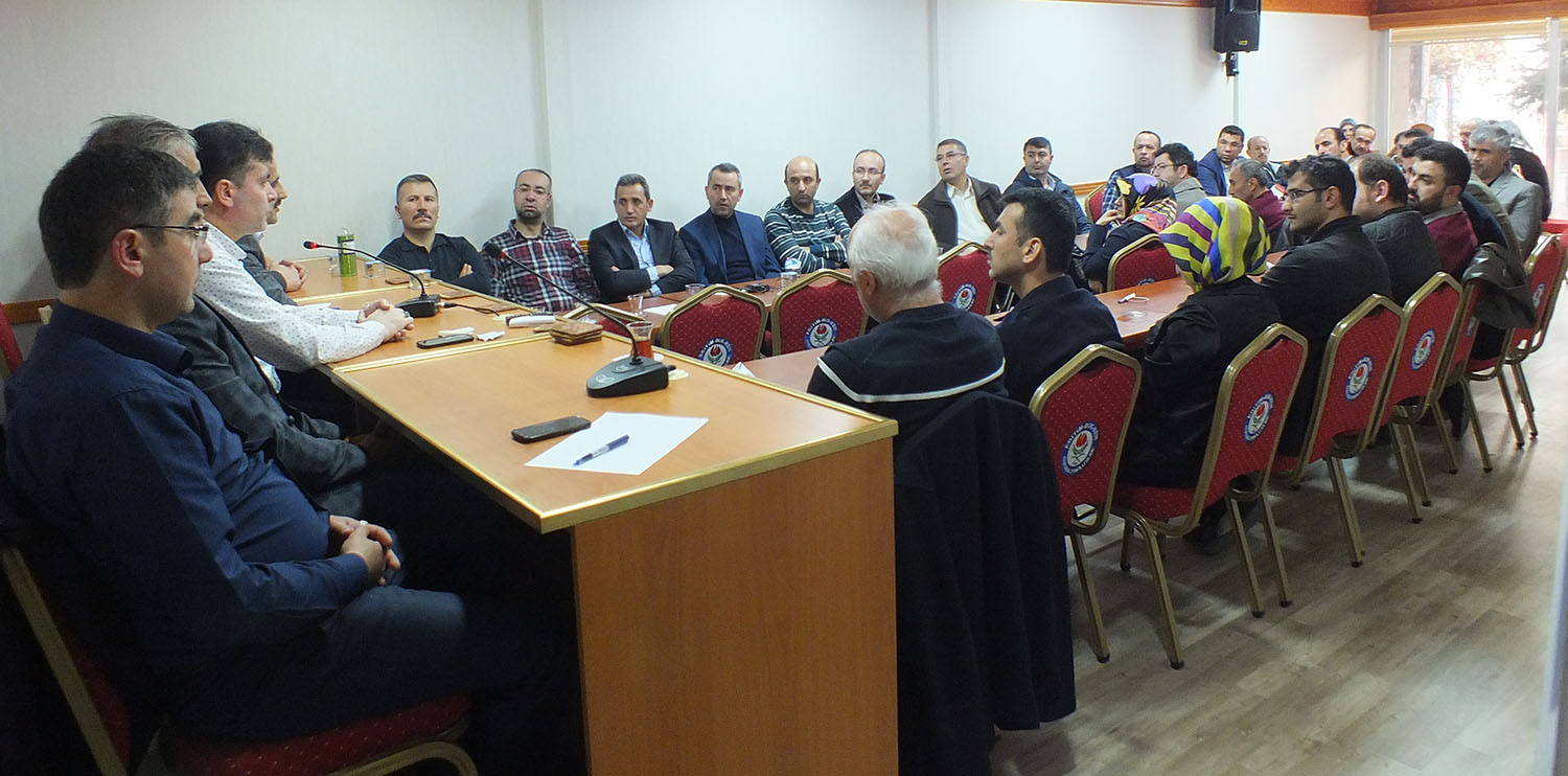 Sözleşmeli Öğretmen İstihdamından Vazgeçilmelidir