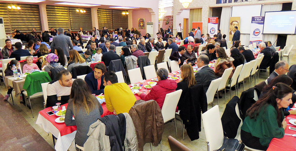 Kılık-Kıyafet Yönetmeliğindeki Yasaklar Kaldırılmalıdır