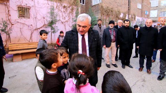 Diyarbakır İl Milli Eğitim Müdürü Hasan ASLAN'ın okul ziyaretleri devam ediyor.