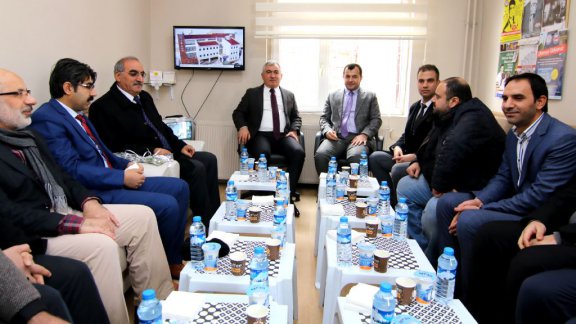 Diyarbakır İl Milli Eğitim Müdürü Hasan ASLAN'ın okul ziyaretleri devam ediyor.