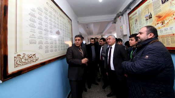 Diyarbakır İl Milli Eğitim Müdürü Hasan ASLAN'ın okul ziyaretleri devam ediyor.