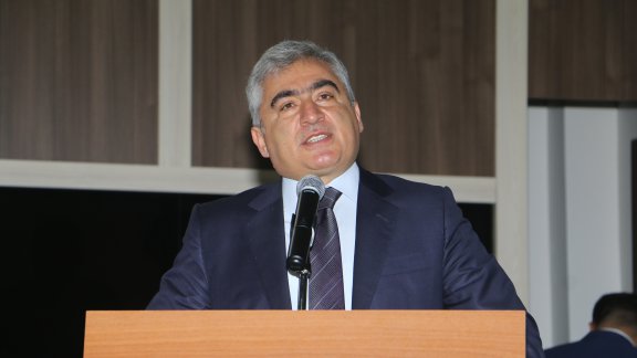 İl Milli Eğitim Müdüründen 15 Temmuz Şehidinin Anne Babasına Plaket