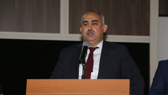 İl Milli Eğitim Müdüründen 15 Temmuz Şehidinin Anne Babasına Plaket