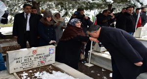 Bakan Yılmaz: “Aziz Şehitlerimizin Manevi Huzurunda Saygıyla Eğiliyorum”