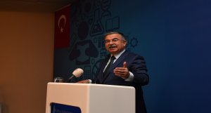 Bakan Yılmaz, Bilim ve Sanat Merkezleri Festivali’ne katıldı