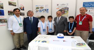 Bakan Yılmaz, Bilim ve Sanat Merkezleri Festivali’ne katıldı
