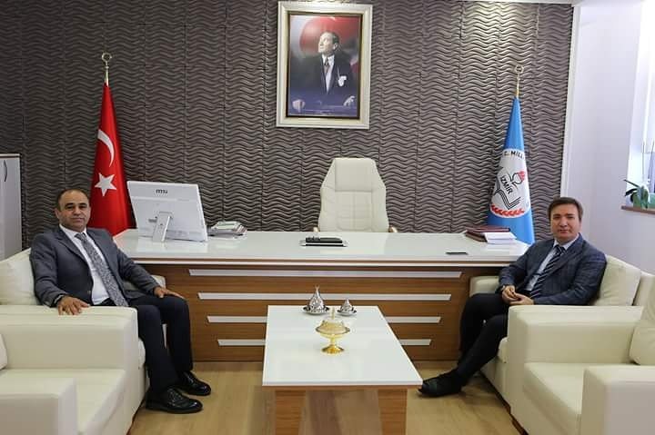 MEB İNSAN KAYNAKLARI GENEL MÜDÜRÜ HAMZA AYDOĞDU İZMİR İL MÜDÜRÜ ÖMER YAHŞİ'Yİ ZİYARET ETTİ...