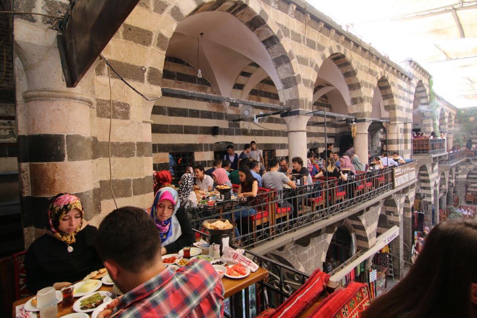 Diyarbakır'da Aday Öğretmenlere Şehir Tanıtımı