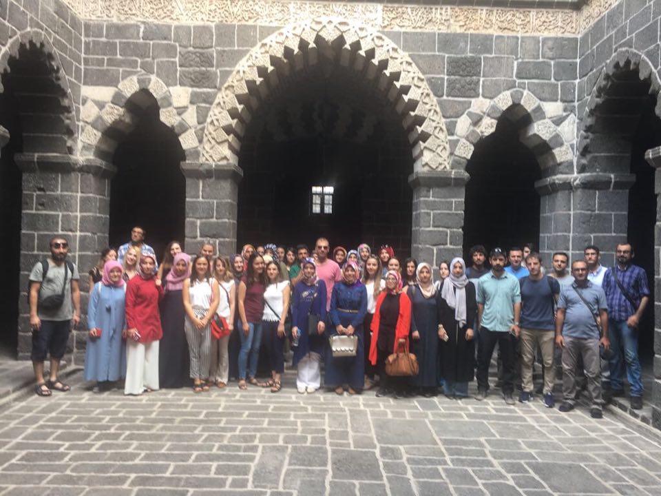 Diyarbakır'da Aday Öğretmenlere Şehir Tanıtımı