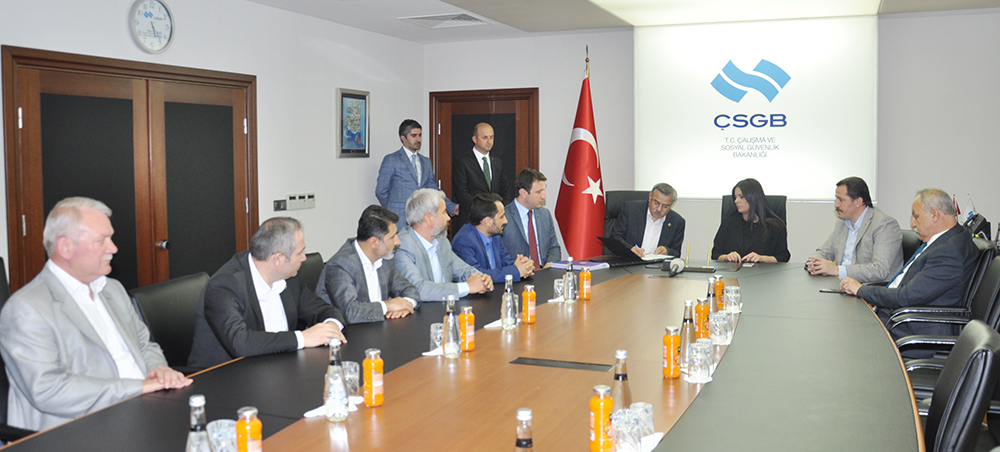 Eğitim-Bir-Sen, 2018-2019 Zamlı Öğretmen Maaşlarını Açıkladı