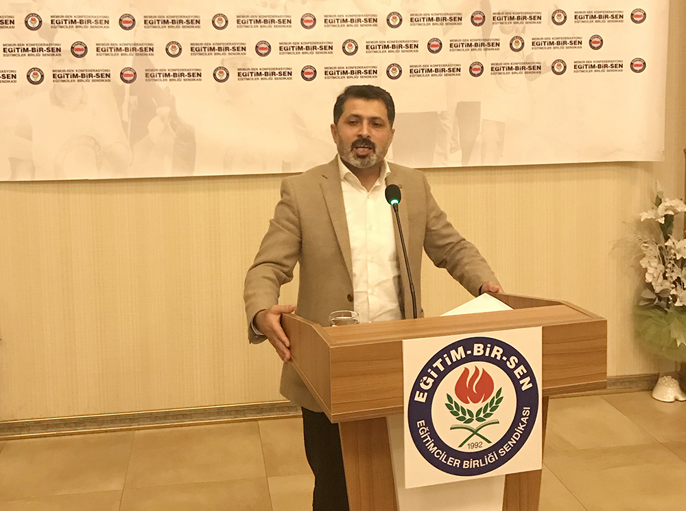 Başarısızlığın Faturası Öğretmenlere Çıkarılamaz!