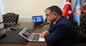 Bakan Yılmaz, AA’nın "Yılın Fotoğrafları" Oylamasına Katıldı