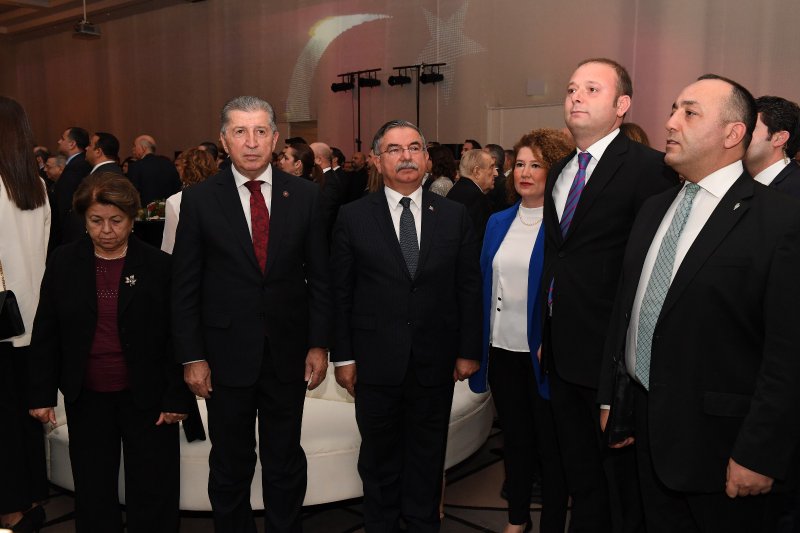 Bakan Yılmaz: Öğrencilerimize tablet yerine klavyeli bilgisayarlar dağıtmayı planlıyoruz