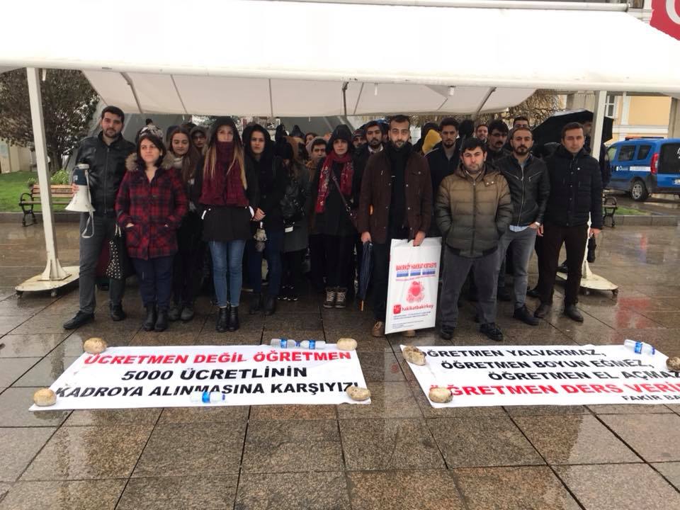 Atama Bekleyen Öğretmenler Basın Açıklaması Yapıyor. #ÖğretmenlerBakırköyde