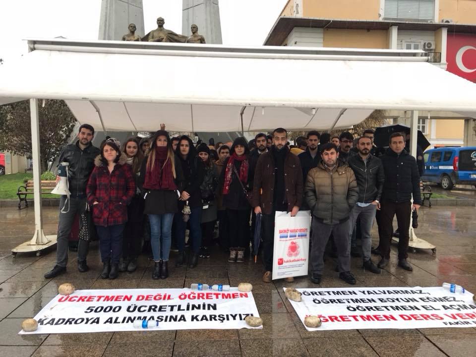 Atama Bekleyen Öğretmenler Basın Açıklaması Yapıyor. #ÖğretmenlerBakırköyde