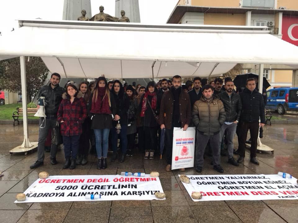 Atama Bekleyen Öğretmenler Basın Açıklaması Yapıyor. #ÖğretmenlerBakırköyde