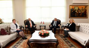 Bakan Yılmaz, İngiltere Büyükelçisi Chilcott’ı kabul etti