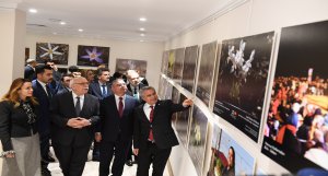 Bakan Yılmaz, "Mirasın Rengi ve Kokusu: Çiğdem ve Nevruz" sergisinin açılışına katıldı