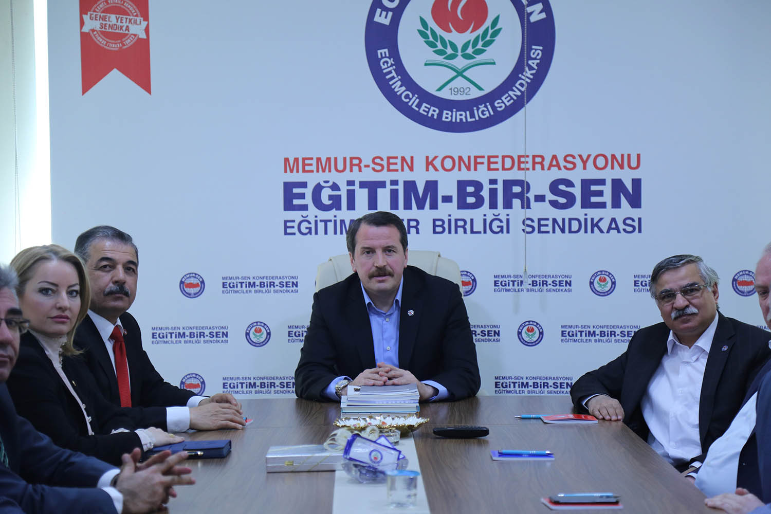 Eğitim-İş, Eğitim-Bir-Sen'i Ziyaret Etti