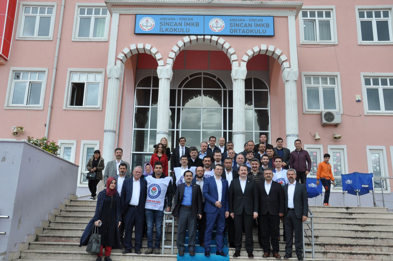 "Performans değerlendirme taslağına hayır diyor, şiddete karşı yasal düzenleme istiyoruz"