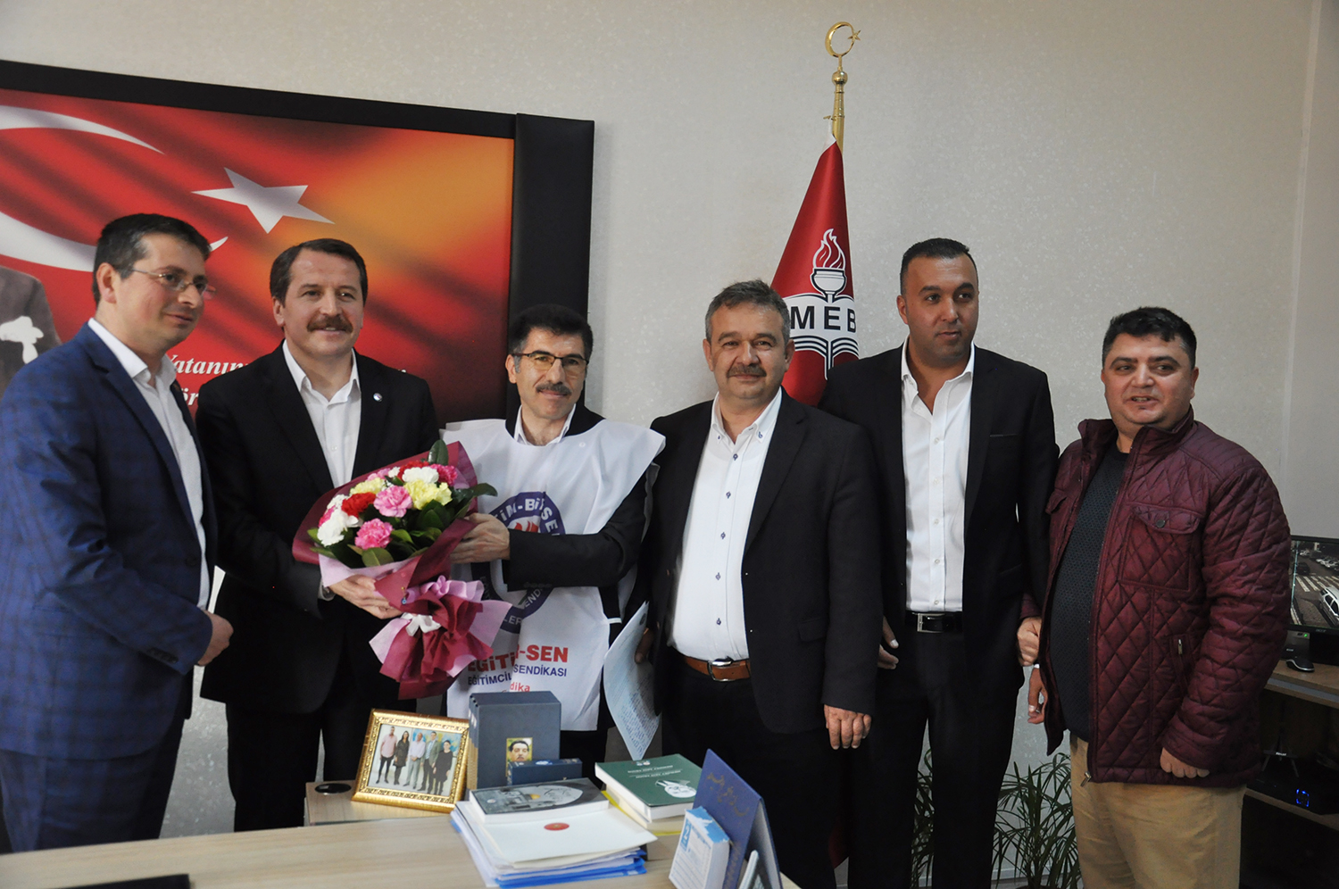 "Performans değerlendirme taslağına hayır diyor, şiddete karşı yasal düzenleme istiyoruz"