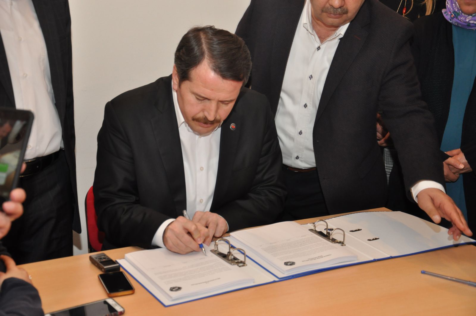 "Performans değerlendirme taslağına hayır diyor, şiddete karşı yasal düzenleme istiyoruz"