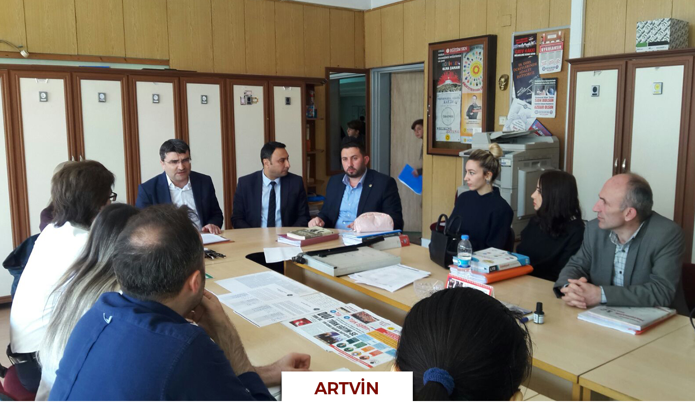 "Performans değerlendirme taslağına hayır diyor, şiddete karşı yasal düzenleme istiyoruz"