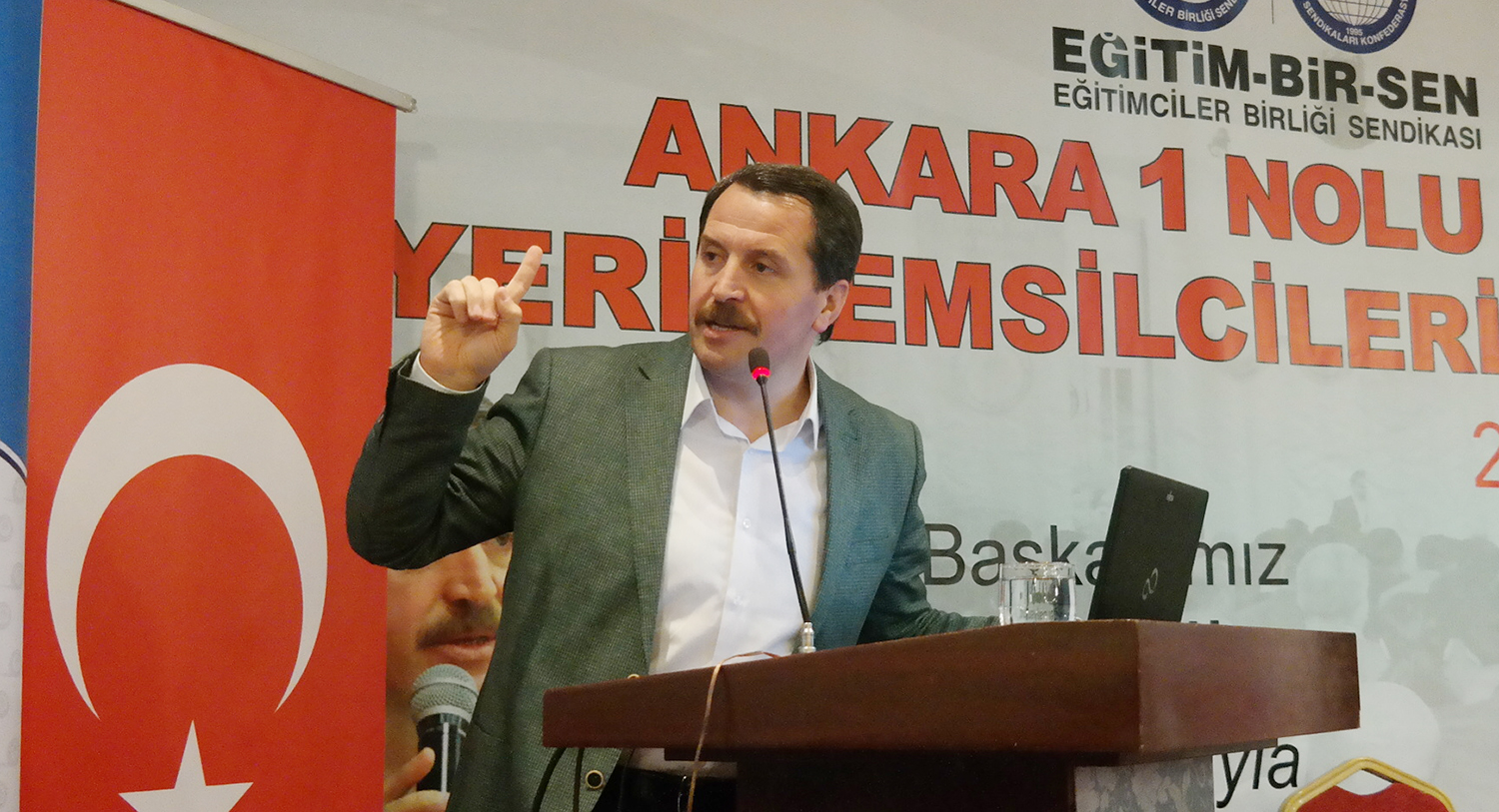 Kamu Yönetiminde Liyakat ve Kariyer Merkezli Bir Yapılandırmaya İhtiyaç Var