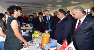 Bakan Yılmaz, 12. Uluslararası MEB Robot Yarışması’na Katıldı