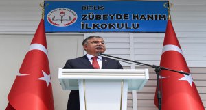 Başbakan Yıldırım ve Bakan Yılmaz, Bitlis’te karne dağıtım törenine katıldı