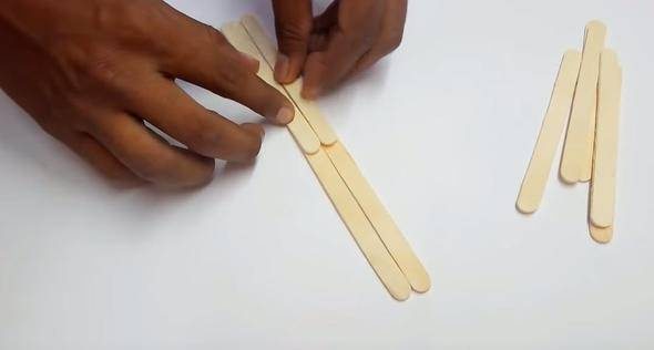 İngiliz öğrenci dondurma çubuğundan drone yaptı