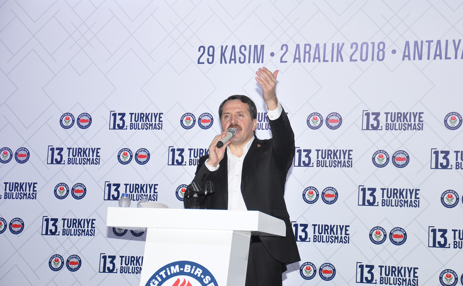 Toplu Sözleşme Masasına Yetkili Olmayan Sendikalar Oturmamalı