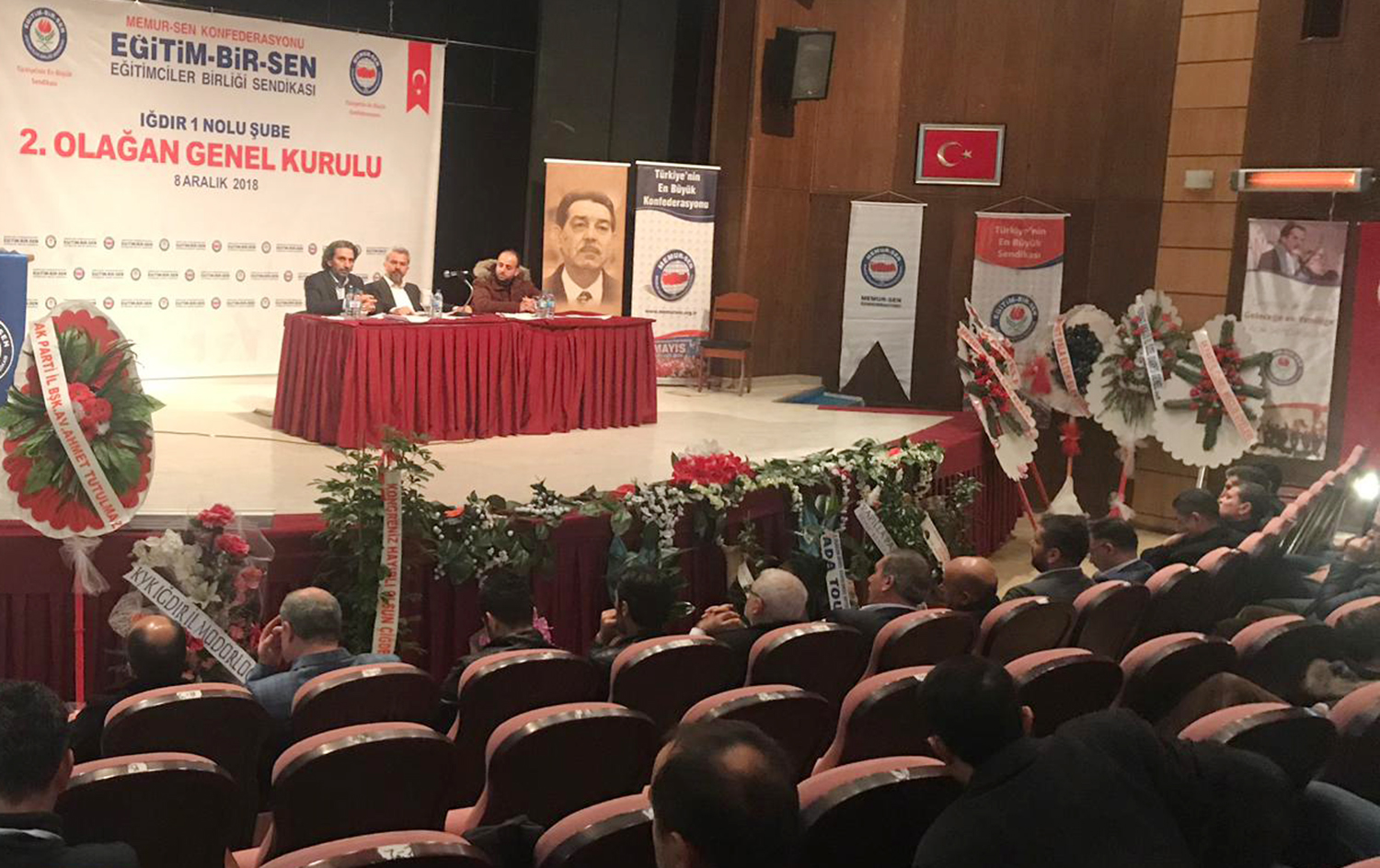 Sözleşmeli Öğretmenlik Uygulamasına Son Verilmelidir