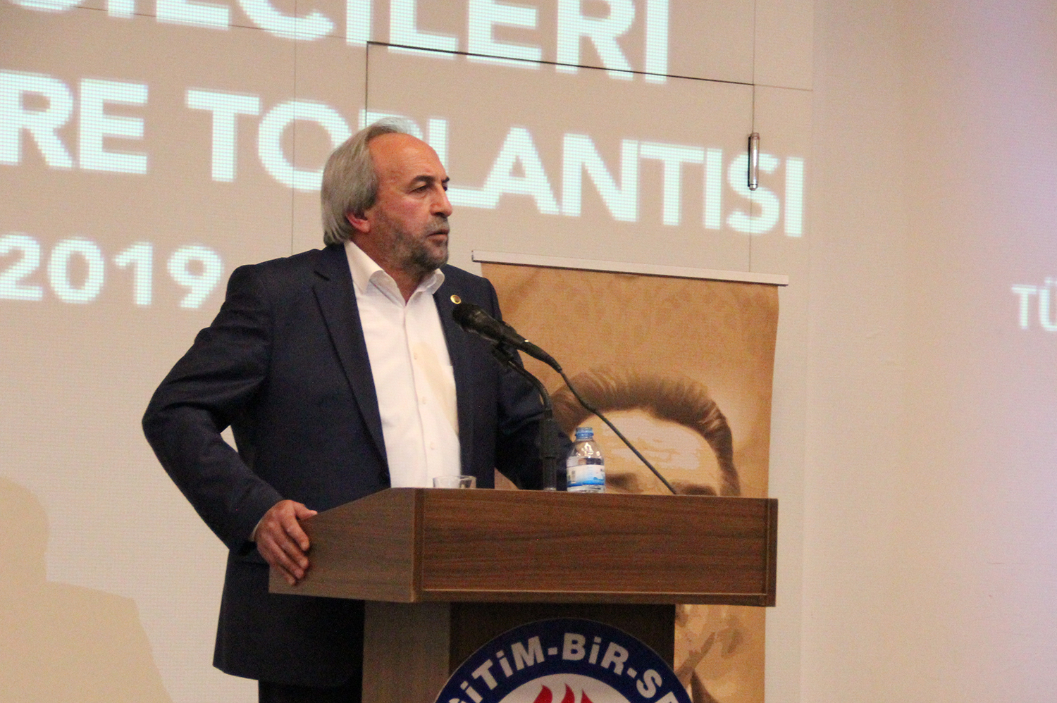 Öğretmene Destek Kanunu Olacak Bir Meslek Kanunu İstiyoruz