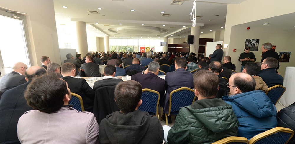 Bir an önce yapılması gereken işler, çözülmesi gereken sorunlar var