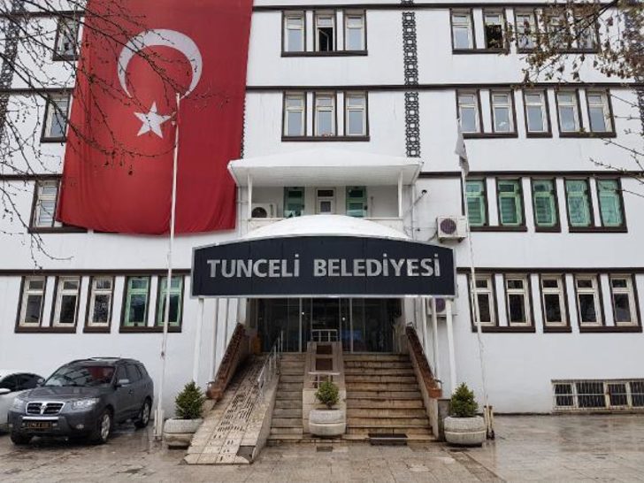 Herkese Beğendirilen Komünist Başkan'dan Herkesi Rahatsız Edecek Karar