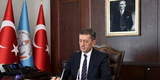 Şube müdürlerinin rotasyonu, Bakan Ziya Selçuk'a soruldu