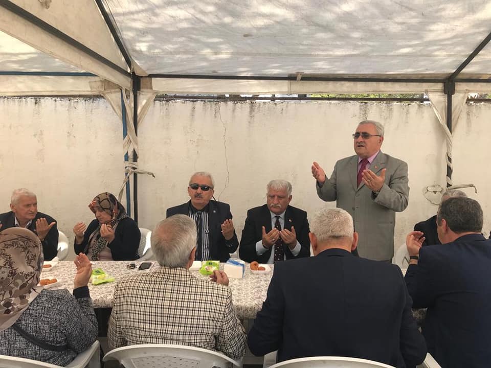 İLKSAN Yönetim Kurulu üyeleri şehit öğretmenin ailesini ziyaret etti