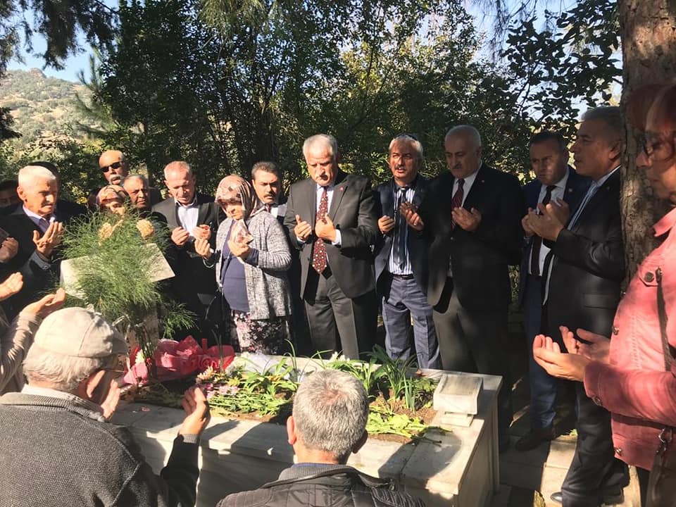 İLKSAN Yönetim Kurulu üyeleri şehit öğretmenin ailesini ziyaret etti