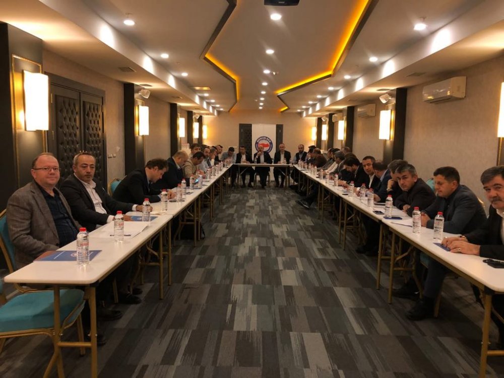 Sendikacılar Lüks Tatil Köyünde Buluştu