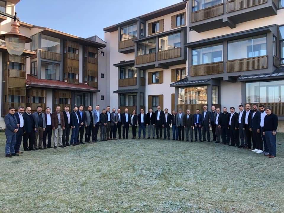 Sendikacılar Lüks Tatil Köyünde Buluştu