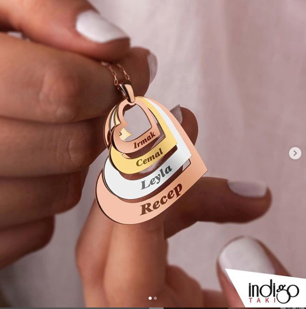 Romantik Hediye Arayanların Tercihi İsimli Kolyeler!